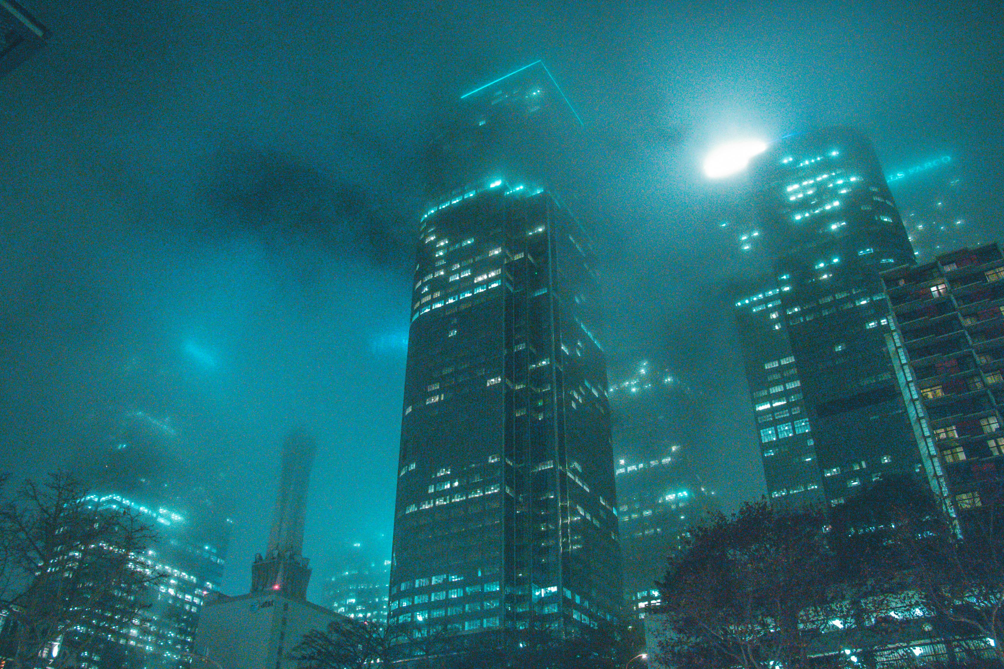 探索与夜蒲相似的电影之夜，激情与热爱同燃的影视之旅