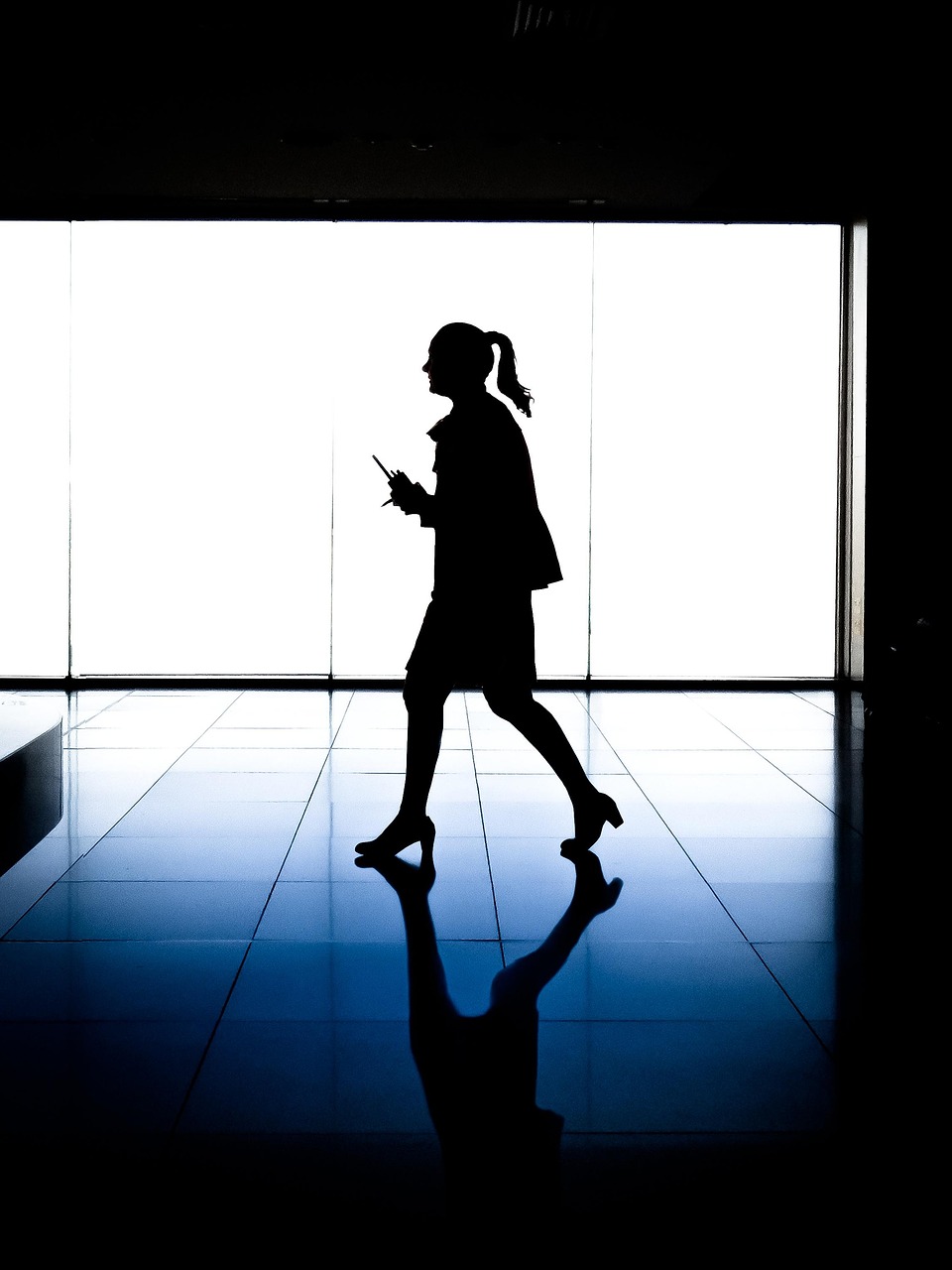 最新女生打耳光视频，社会现象引发公众反思