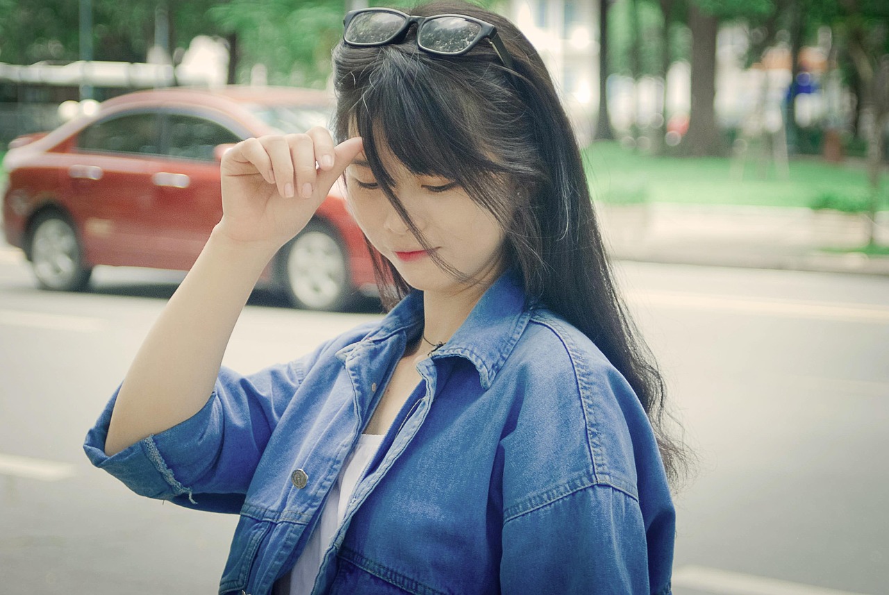 动漫世界中的魅力女性图片展示，美女角色一览无余