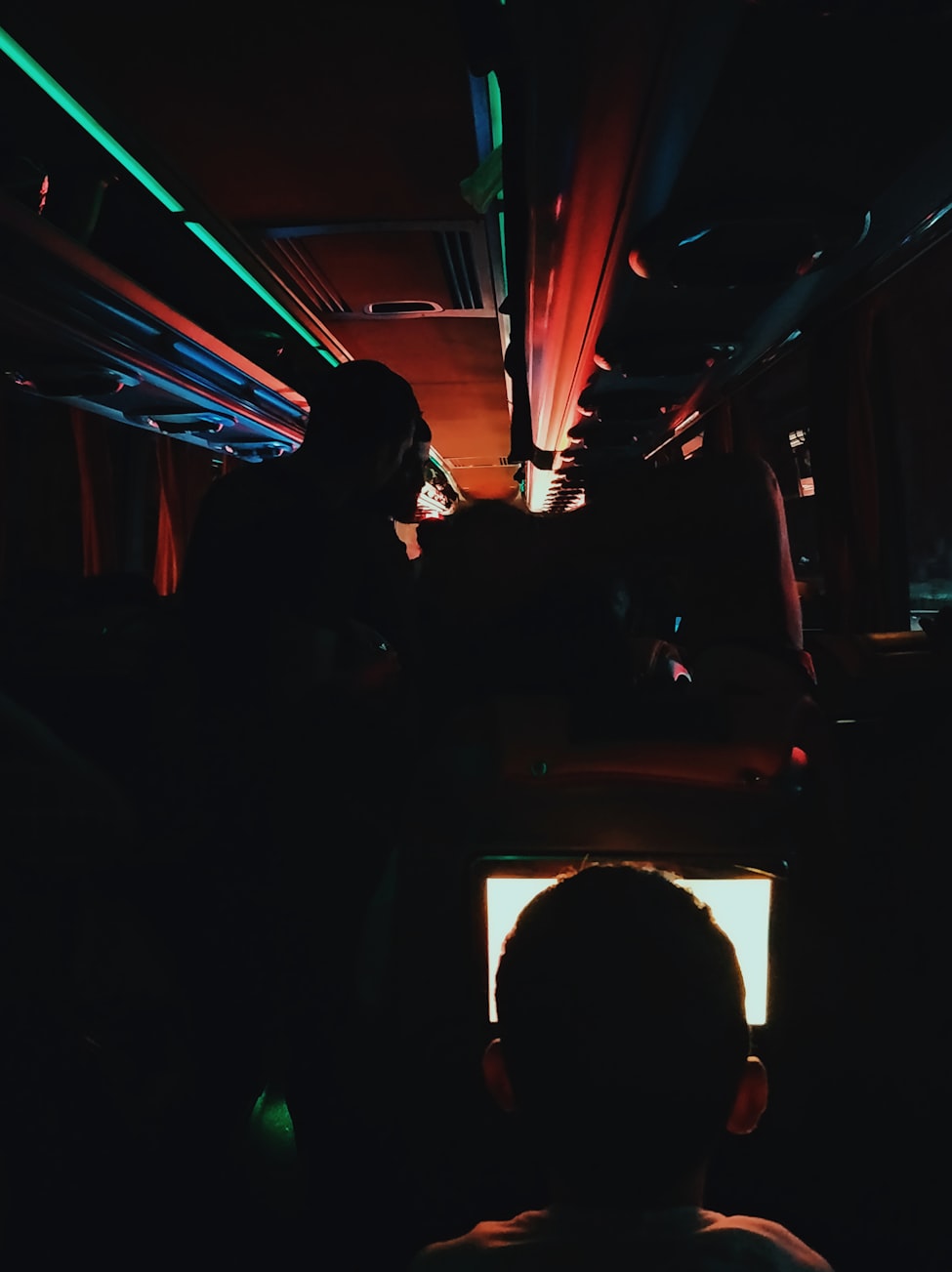 张起灵演员，演艺之路的闪耀之旅