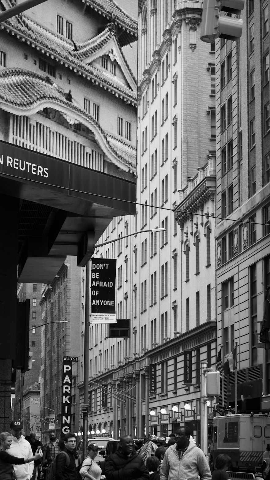 最新抗疫照片,时代精神风貌的见证