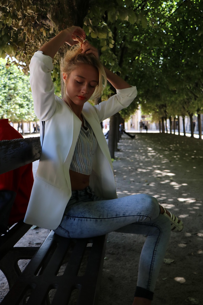 幸福满屋演员演绎生活美好与真挚情感