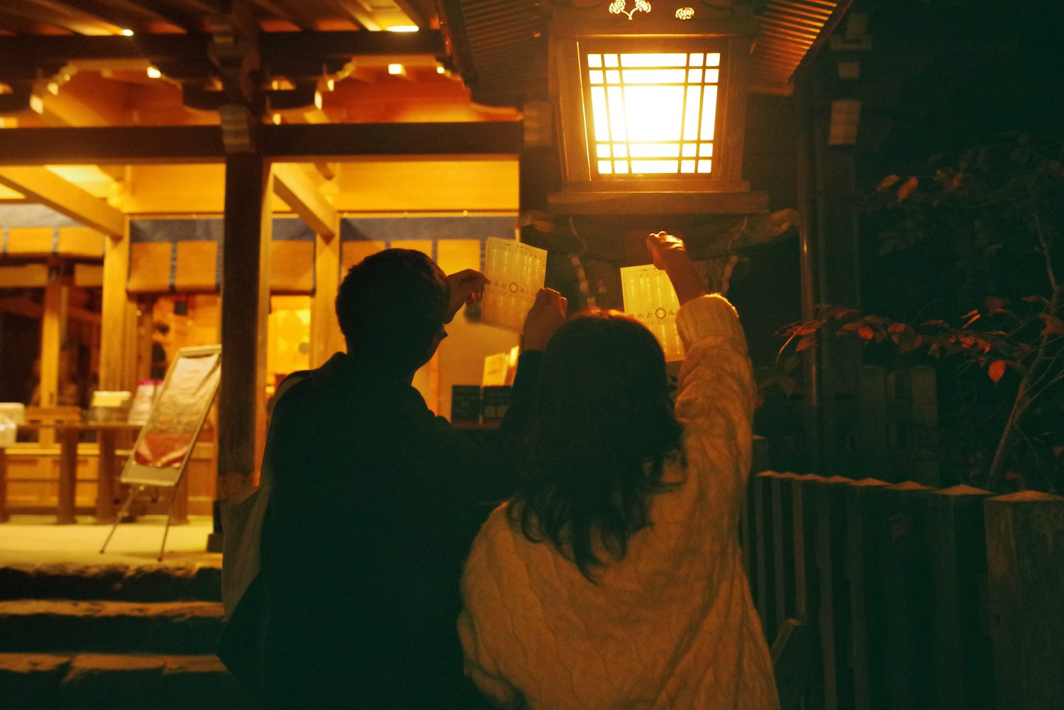 情感与视觉的交融,QQ动漫头像中的伤感艺术