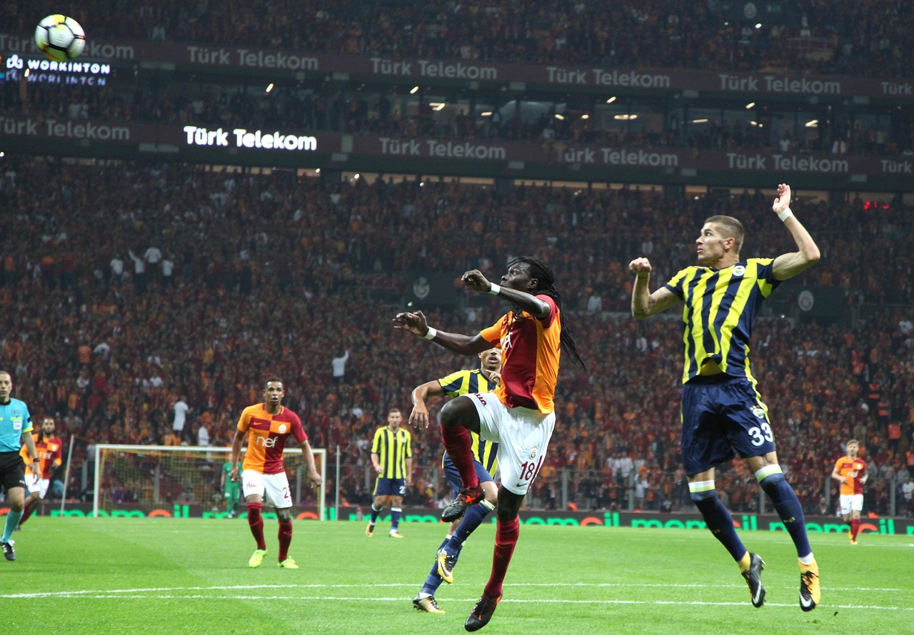 约维尔比赛的激情与荣耀时刻