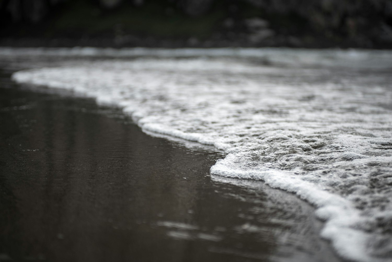 最新伤感网络歌曲,情感流淌的音乐诗篇