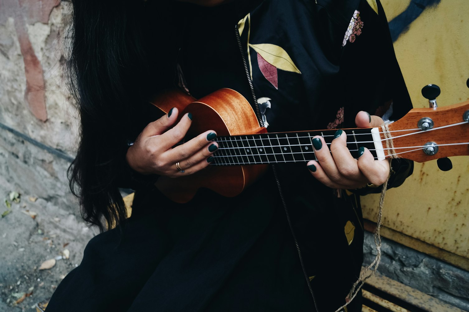 藏族女歌手新歌绽放高原音乐之花,新歌震撼发布!