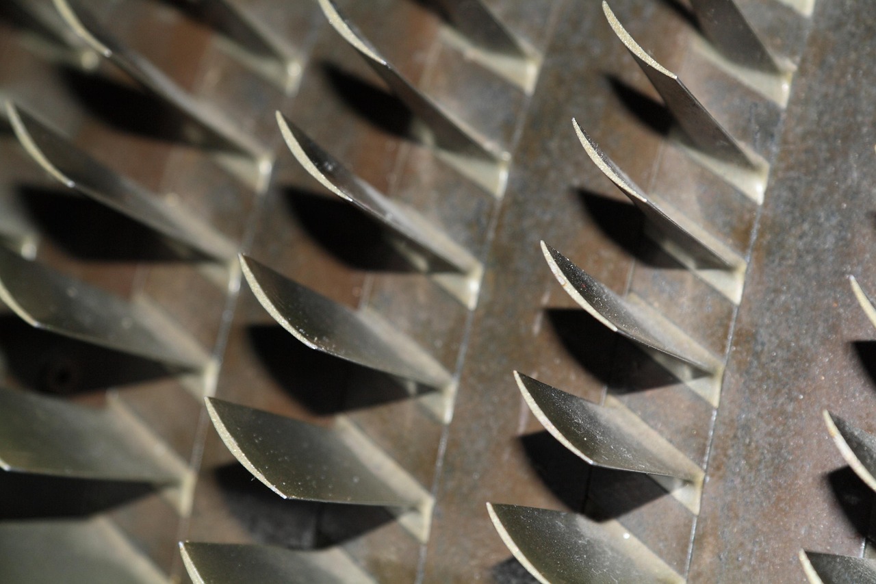 最新警用刀具,技术革新与警务实战需求的无缝对接