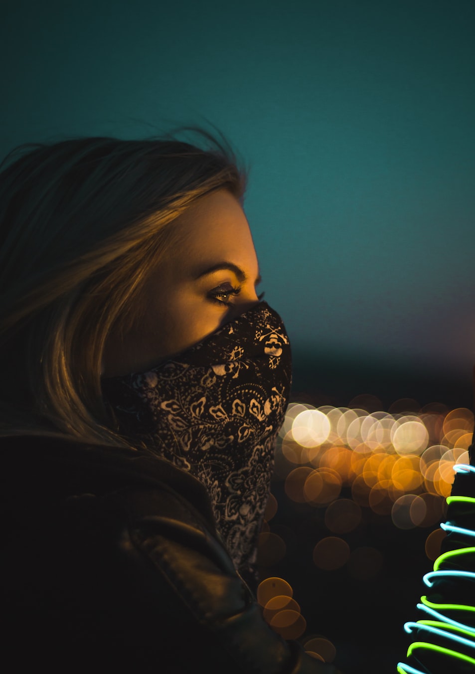 动漫头像女黑白霸气,独特美学风格的展现