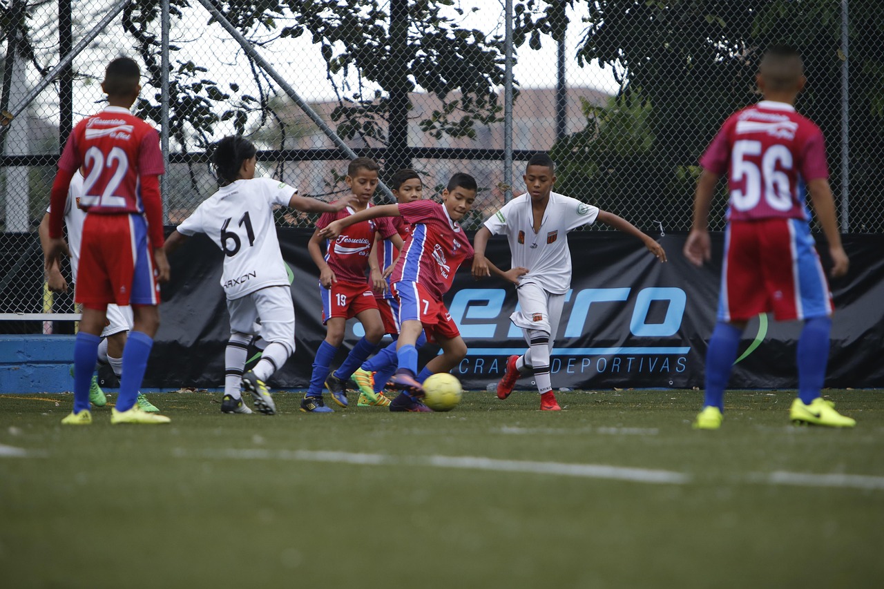 最新足球游戏,重塑沉浸式足球世界体验之旅