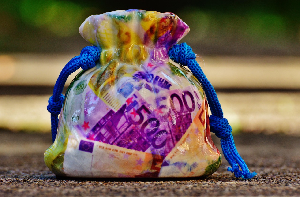 机关事业退休中人退休金最新动态更新,退休福利最新消息