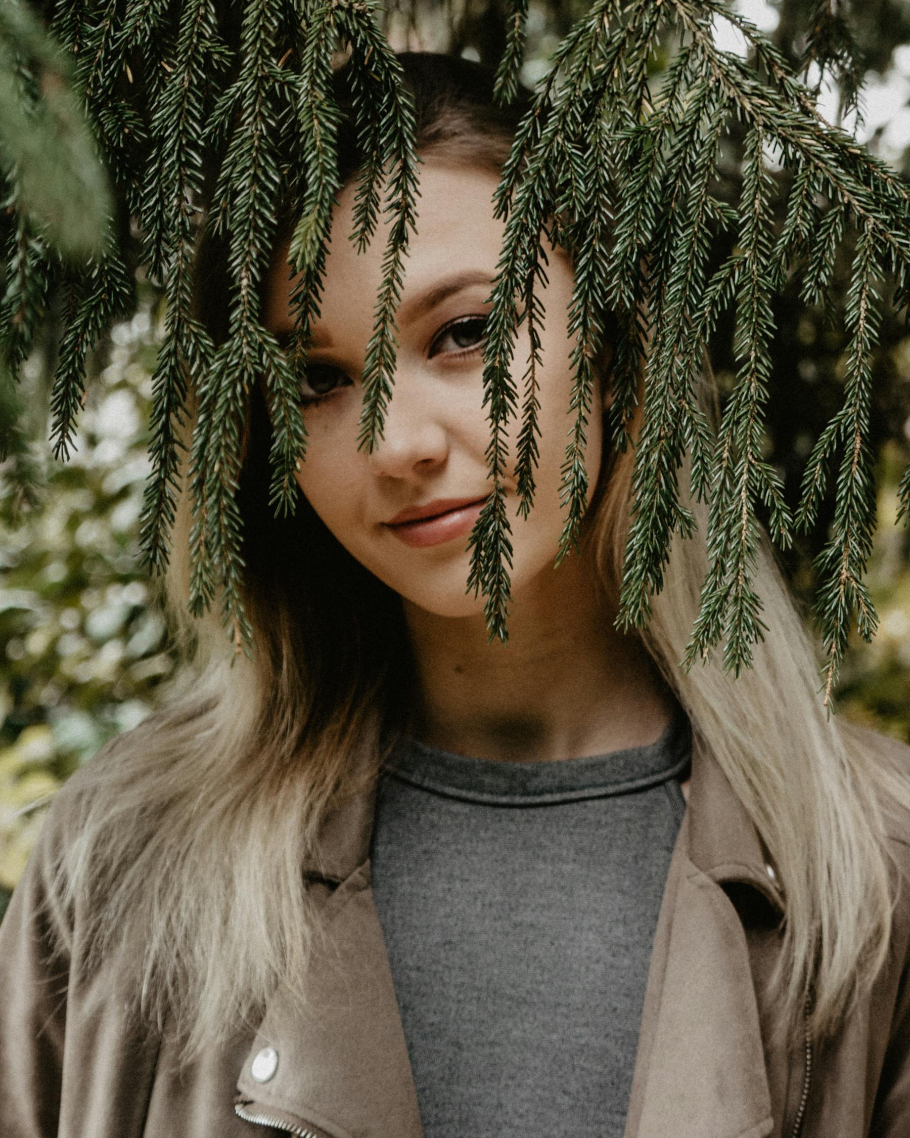 高冷男演员的魅力与风采展现,独特魅力引人注目