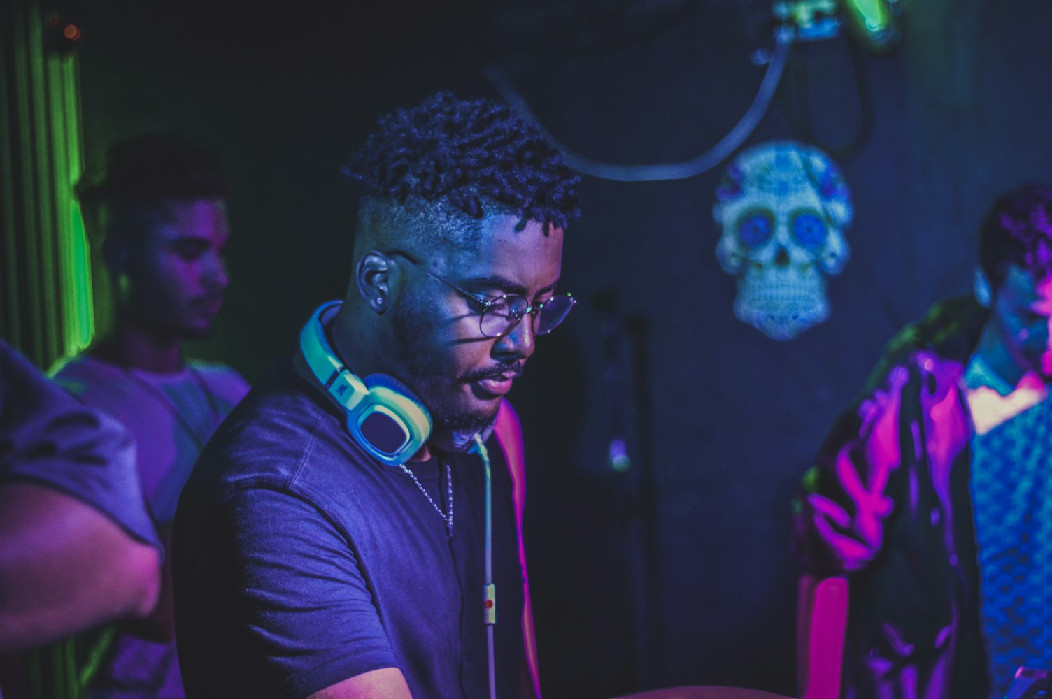 明星演唱会耳机,音乐盛宴中的无声革命体验