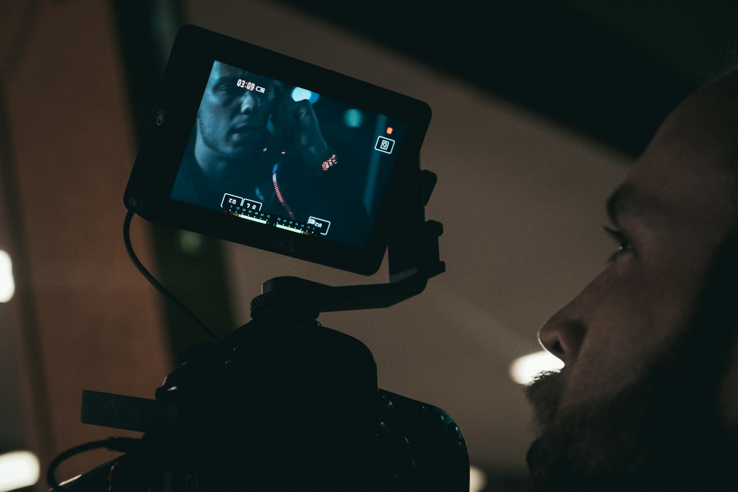 美女洗澡电影,艺术表达与观众心理共鸣的探究