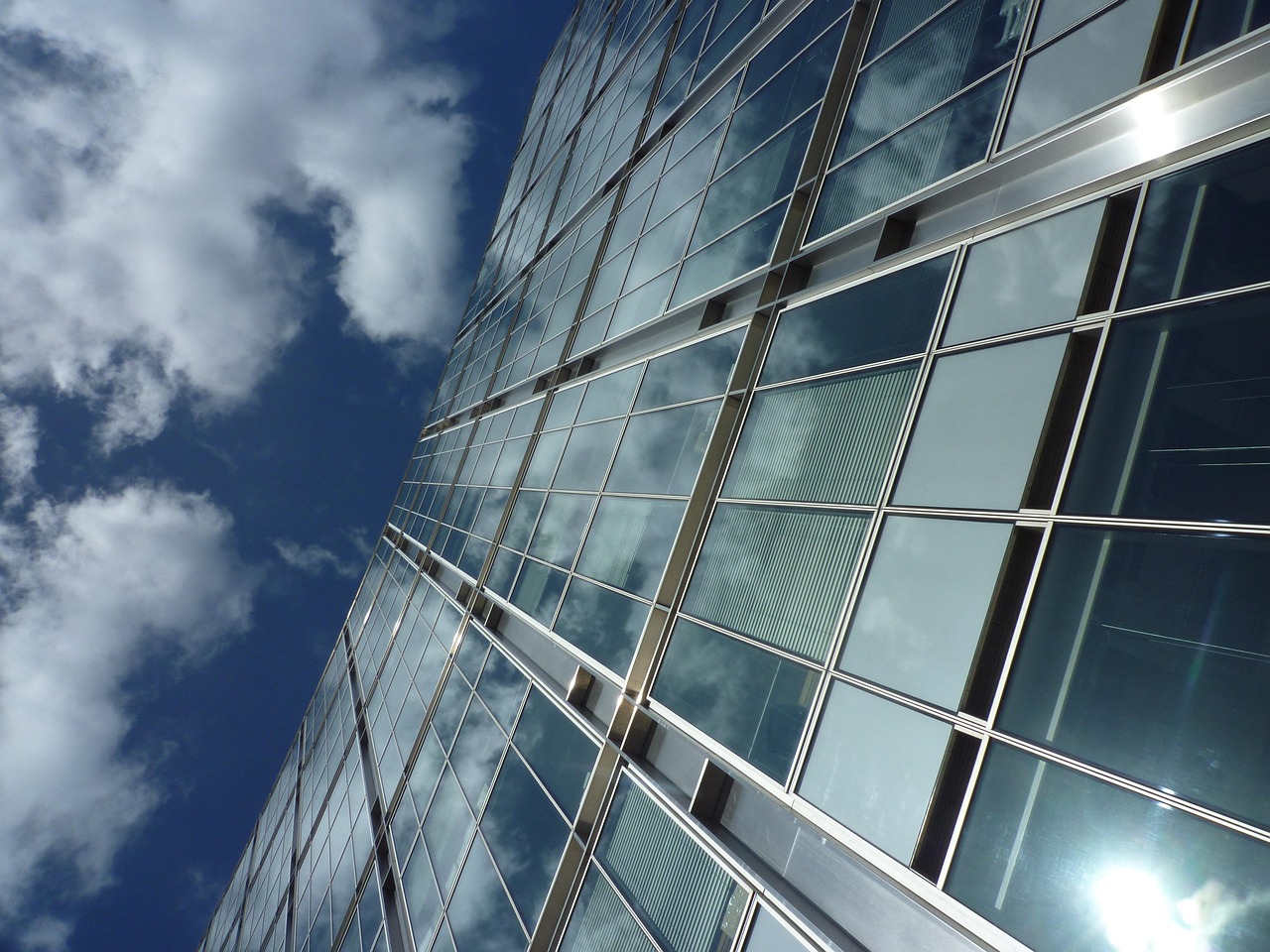 捷信上市,金融科技领域的崭新里程碑