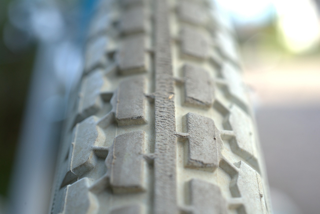 顺丁胶价格行情深度解析，市场监测与影响因素分析