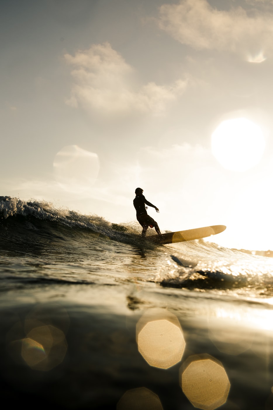 关于股票代码600698的最新动态分析报告