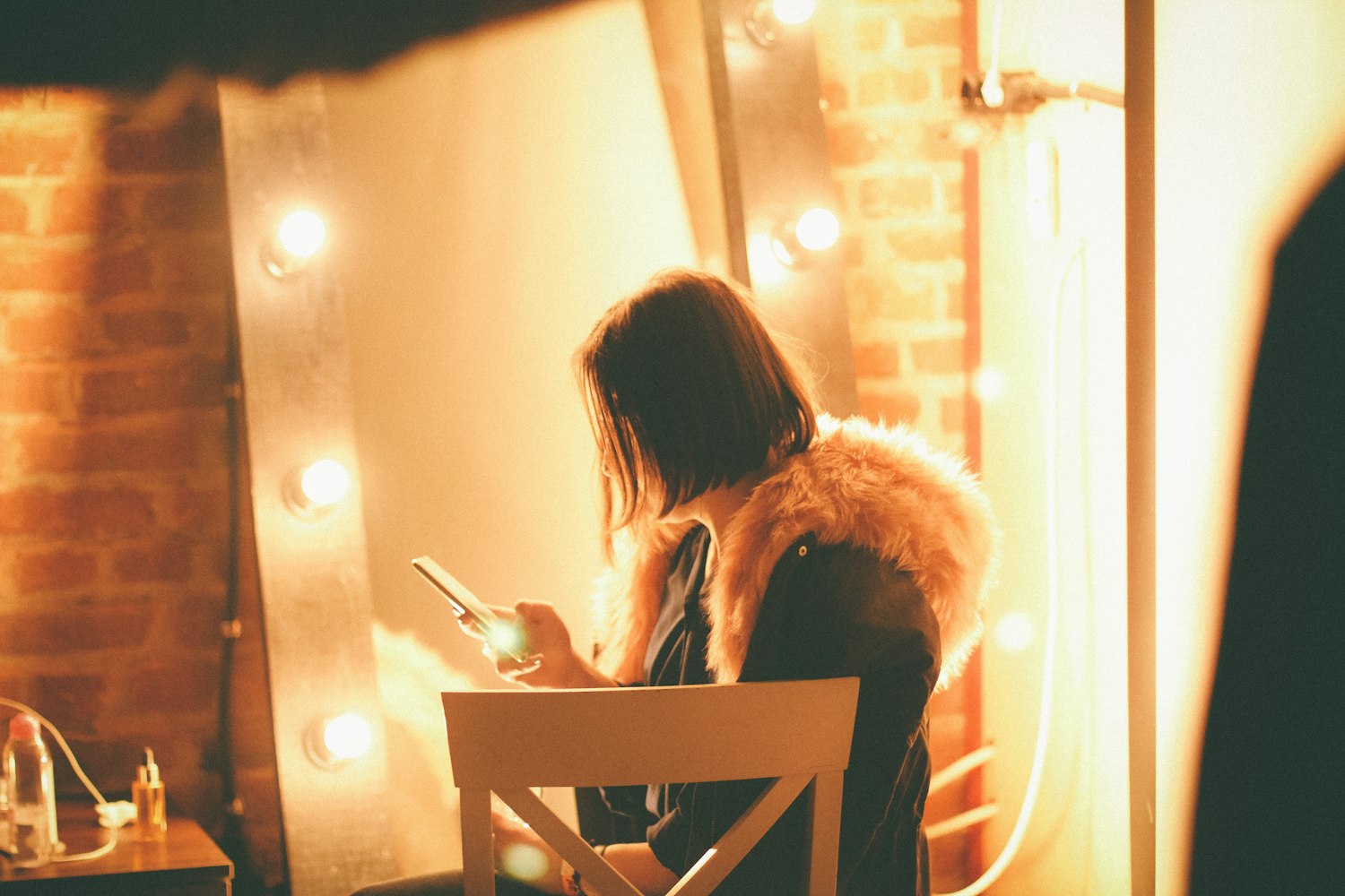 探索与争议,成人免费小电影现象反思