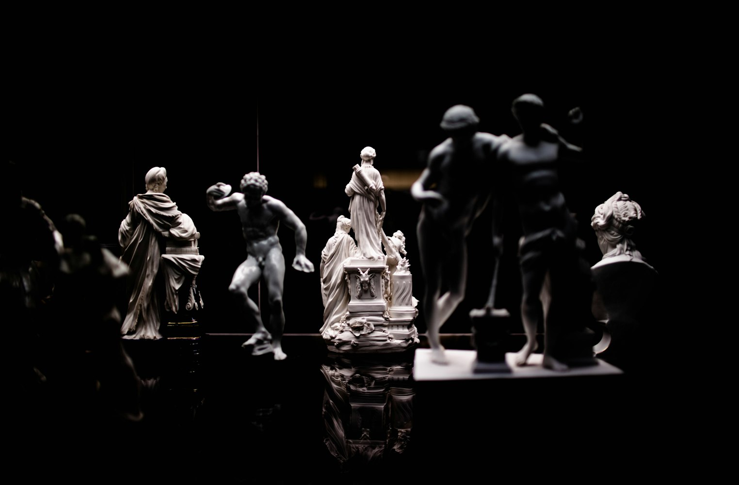 探索电影艺术魅力的旅程，色内内电影的艺术之旅