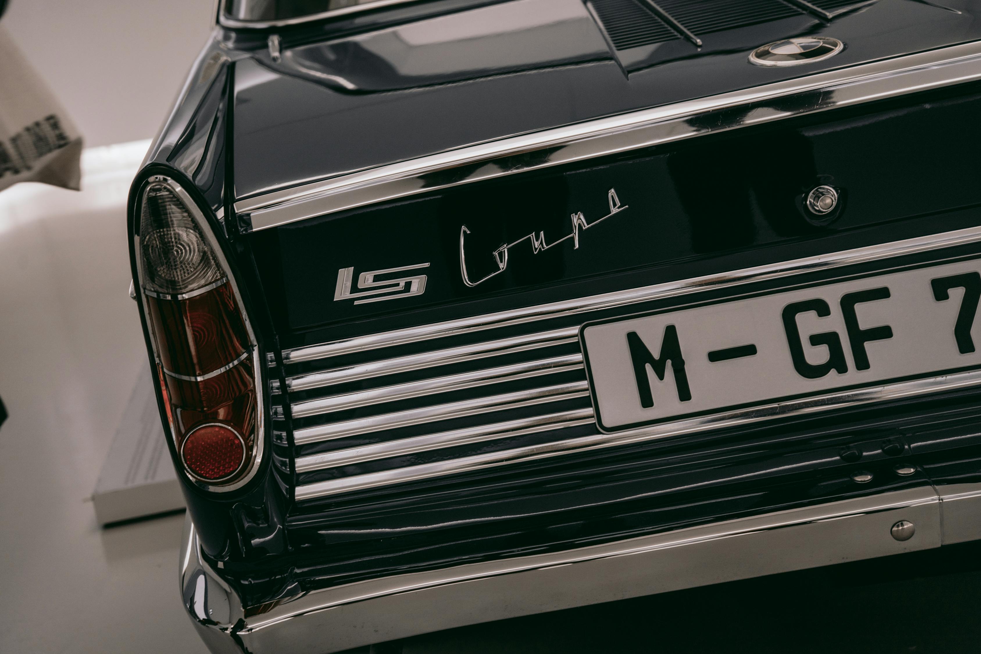 全新上市的凯雷德豪华与科技完美融合，新款车型亮相！