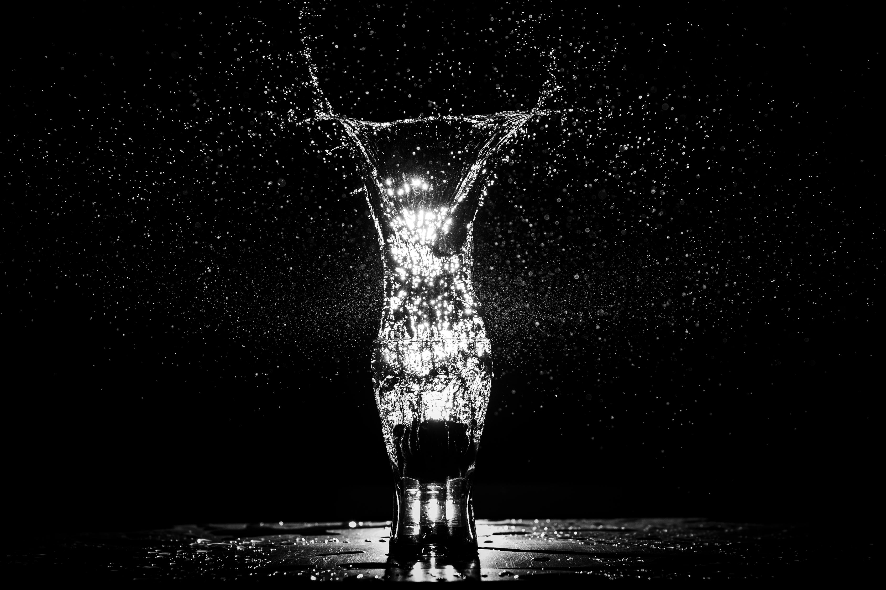 五粮液上市历程揭秘，历史名酒走向资本市场的时刻