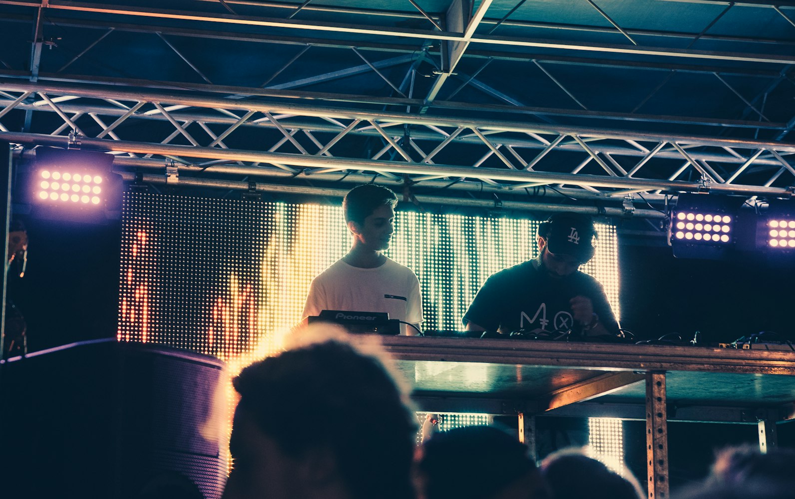 演员高路，荧幕到舞台的璀璨艺术之路探索